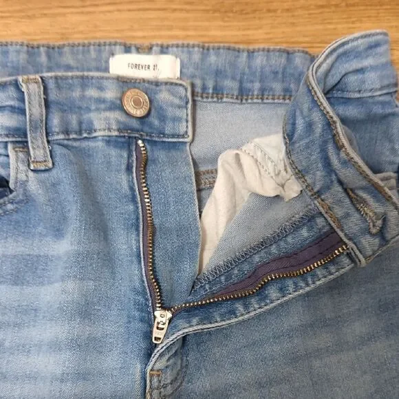 Women's Blue Jeans - Picture 5 of 8